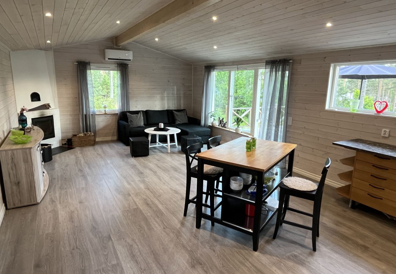 Stuga i Hultsfred - SE05087