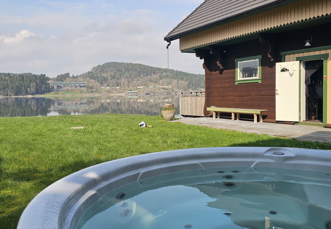 Stuga i Munkedal - SE09080