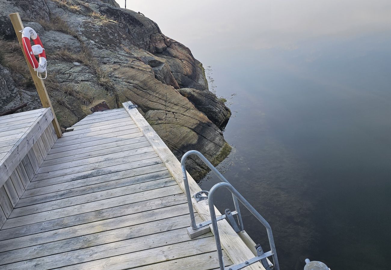 Stuga i Munkedal - SE09080