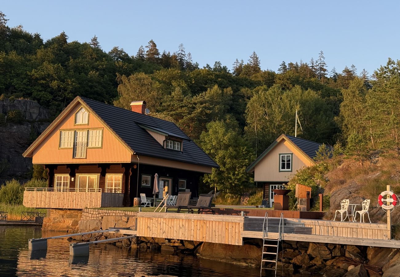 Stuga i Munkedal - SE09080