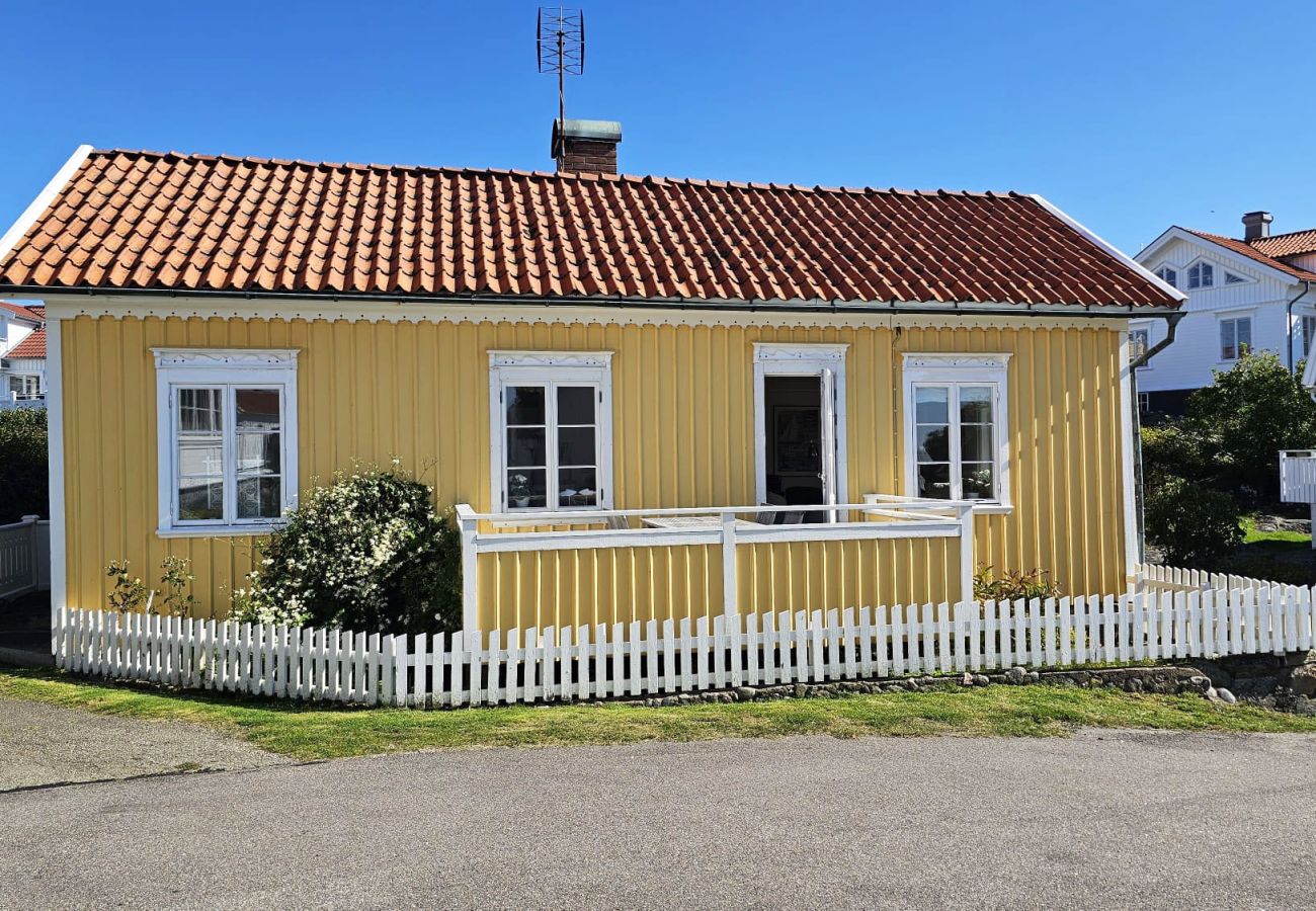 Stuga i Ellös - SE09171