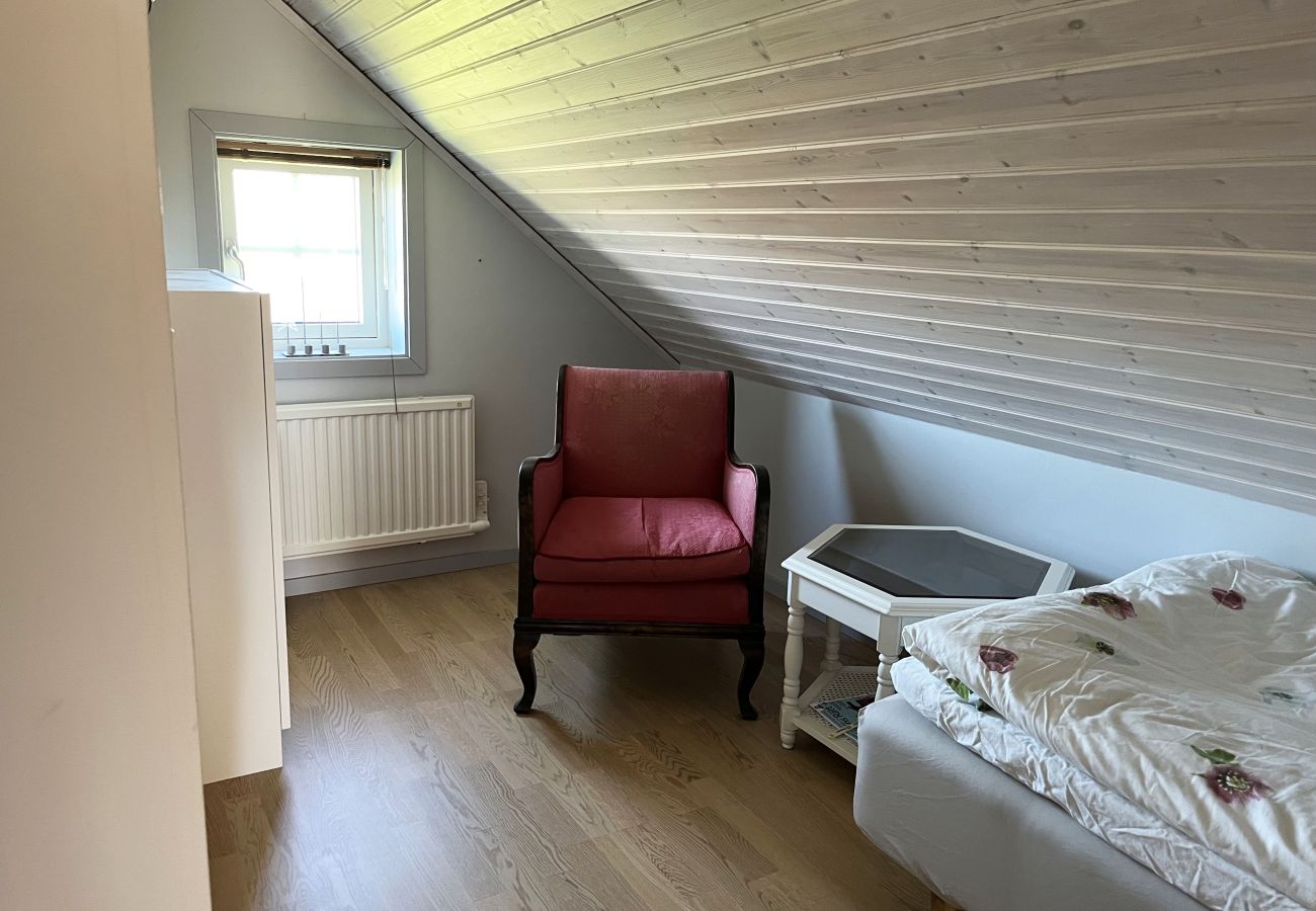 Stuga i Hälleviksstrand - Villa med havstomt, brygga och sjöbod i Edshult | SE09172