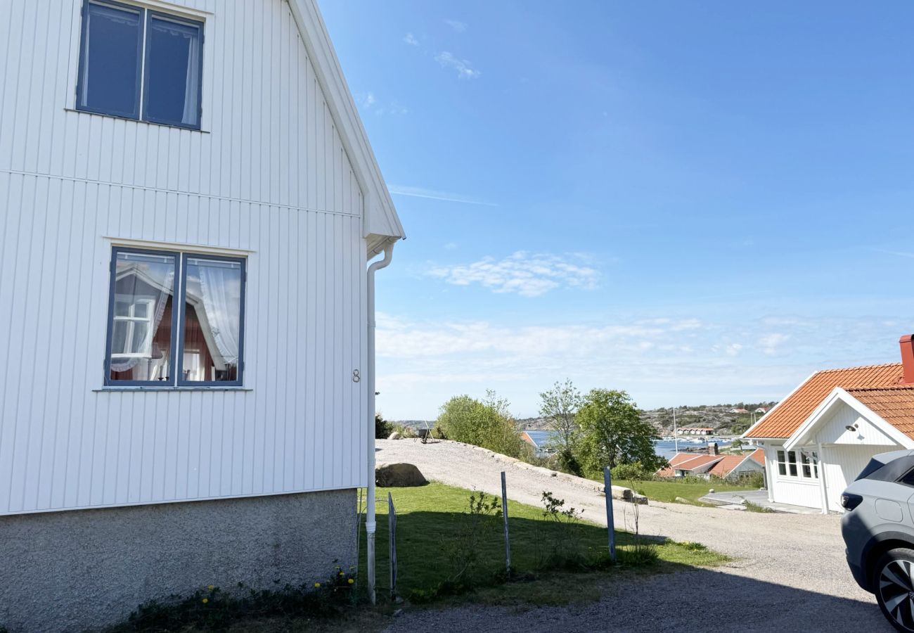Stuga i Grebbestad - Charmigt skärgårdshus i Grebbestad | SE09082