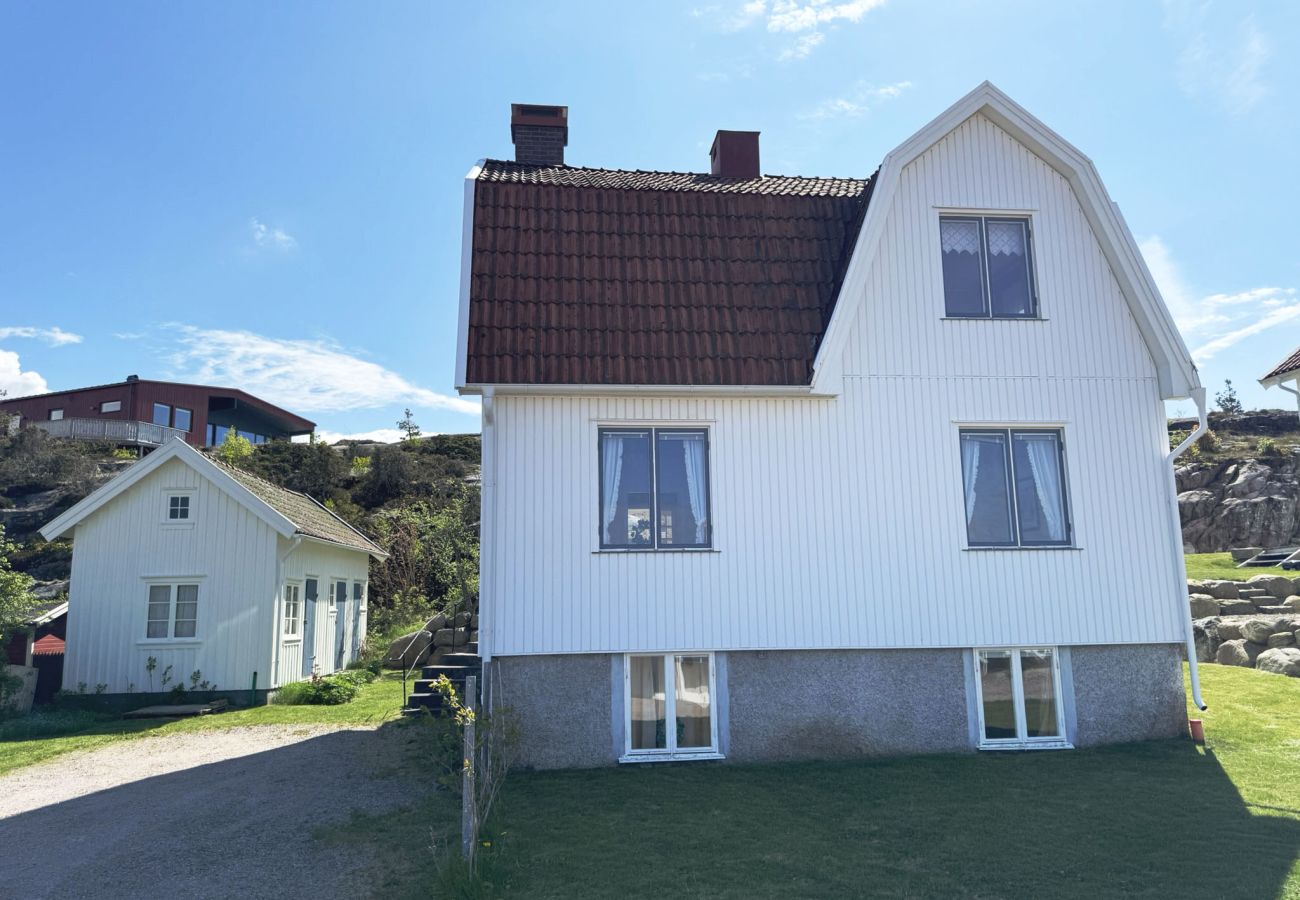 Stuga i Grebbestad - Charmigt skärgårdshus i Grebbestad | SE09082