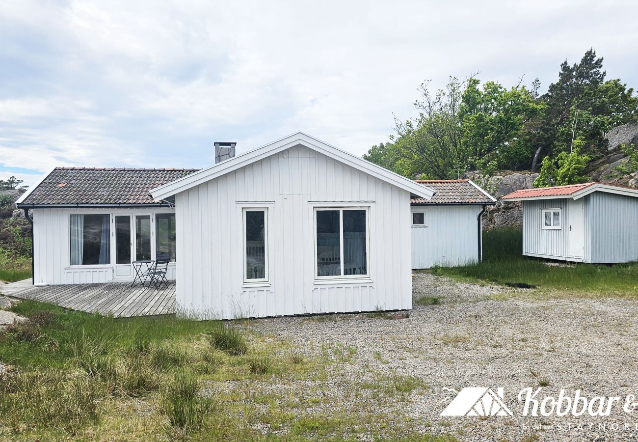 Stuga i Hjälteby - Skärgårdshus bland Bohusläns klippor | SE09181