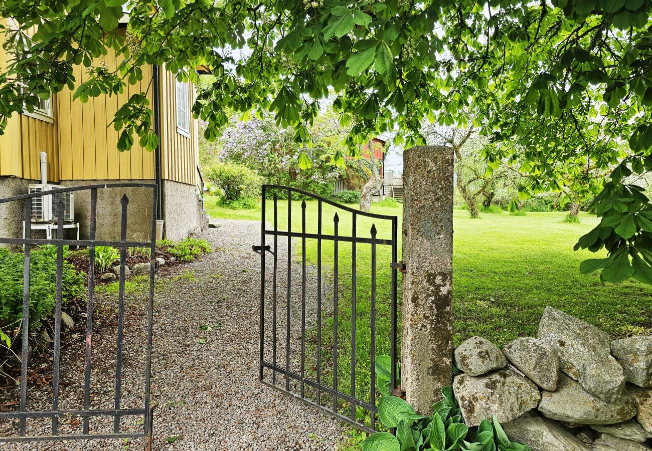 Stuga i Kållekärr - Charmigt familjehus i Säby på Tjörn | SE09174