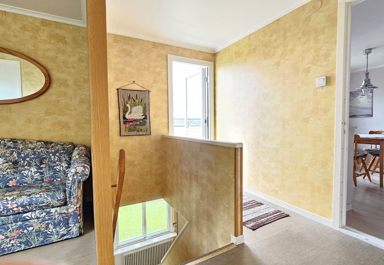 Lägenhet i Skärhamn - Apartment Near the Sea in Skärhamn | SE09178