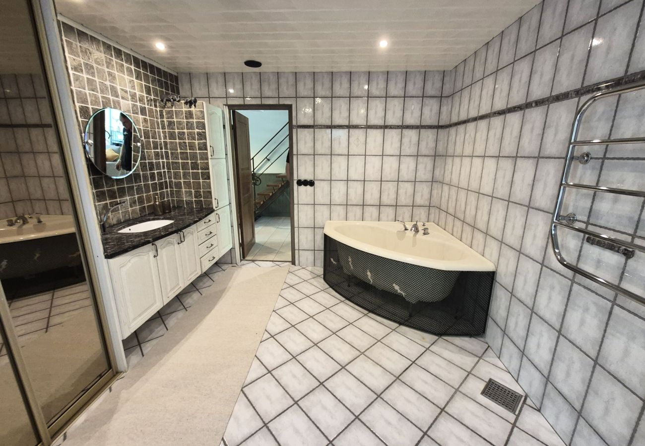 Stuga i Ystad - Exclusive holiday home in Sandskogen – 150 meters to sandy beach |SE01084