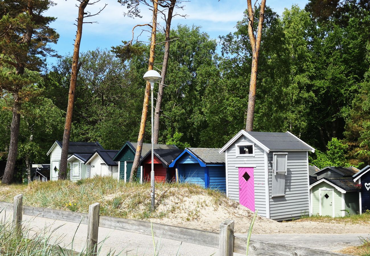 Stuga i Ystad - Exclusive holiday home in Sandskogen – 150 meters to sandy beach |SE01084
